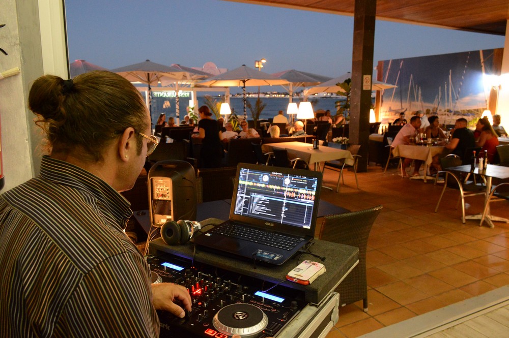 Nicky DJ - Corralejo (Fuerteventura)